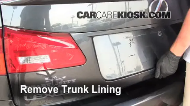 2008 Lexus IS250 2.5L V6 Neumáticos y ruedas Cambiar un neumático pinchado